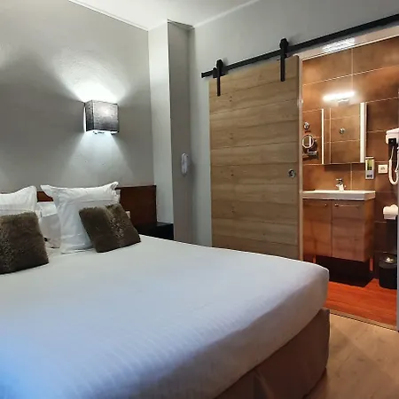 Logis La Closerie Hotel