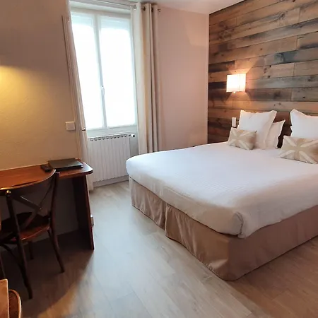 Logis La Closerie Отель