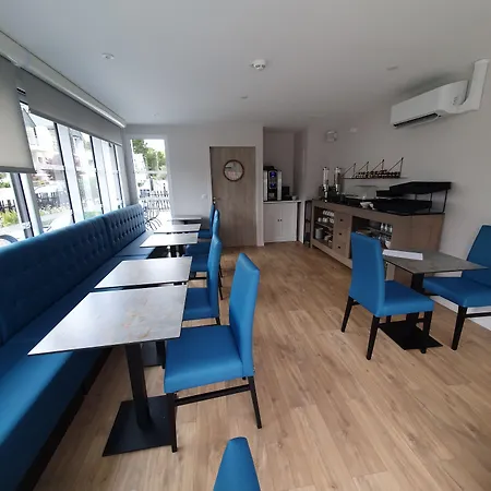 Logis La Closerie Отель