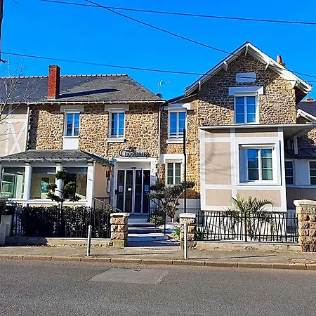 Hotel Logis La Closerie 4*