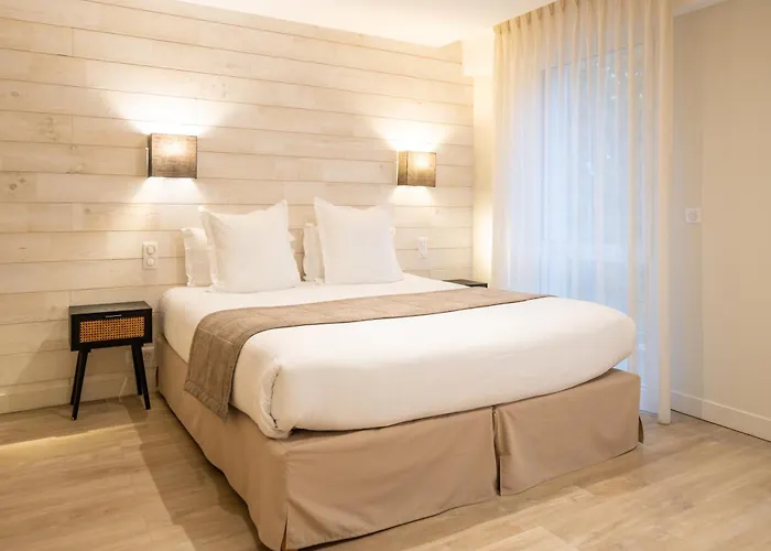 Logis La Closerie 호텔 4*