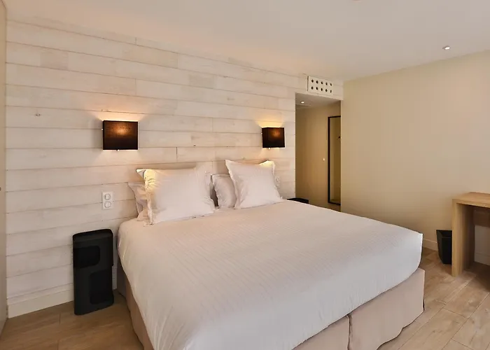 Logis La Closerie Hotel 4*